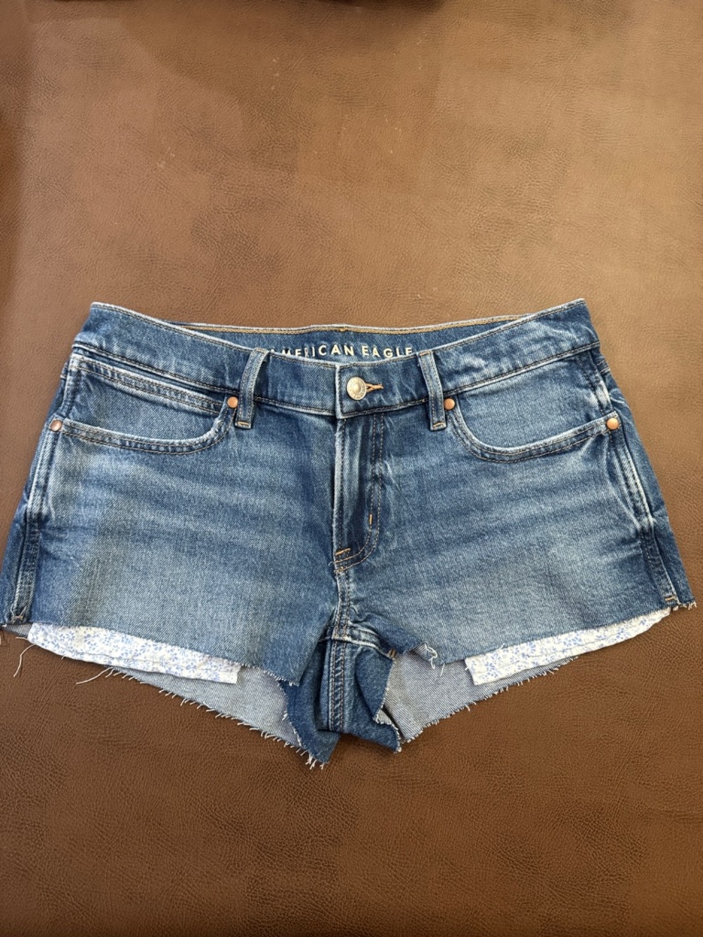American Eagle Super Low-Rise Perfect Shortie Shorts

Non Smoking/No Pets